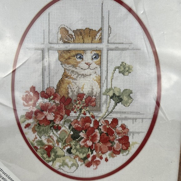 Simplicity Cross Stitch CURIOUS‎ KITTEN Cat Flowers - Picture 3 of 4